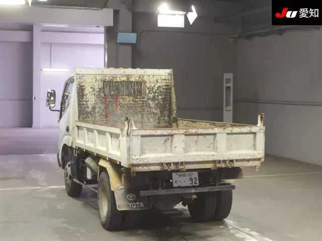 Toyota Dyna  с аукциона в Японии