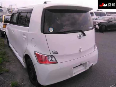 Toyota bB