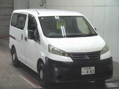 Mitsubishi Delica Van
