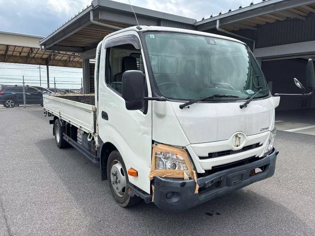 Toyota Dyna  с аукциона в Японии