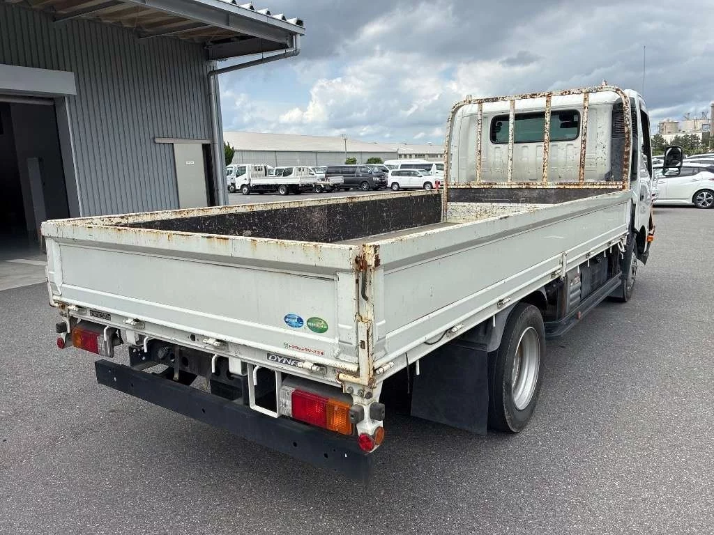 Toyota Dyna  с аукциона в Японии