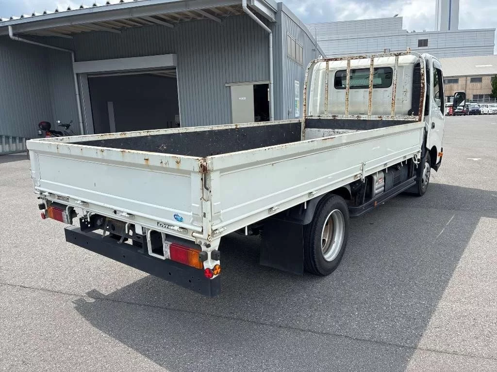 Toyota Dyna  с аукциона в Японии