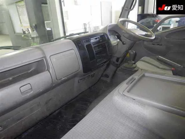 Toyota Dyna  с аукциона в Японии