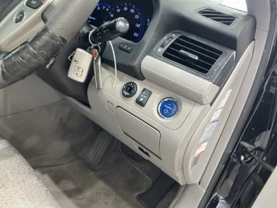 Toyota CROWN HYBRID