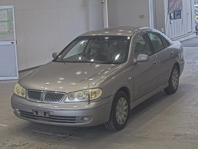 Nissan Sylphy  с аукциона в Японии