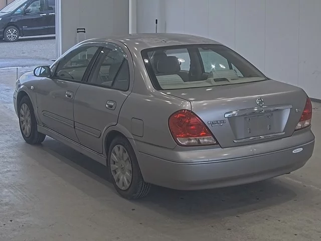 Nissan Sylphy  с аукциона в Японии