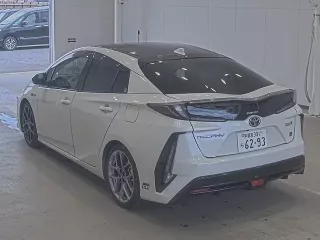 Toyota Prius PHV