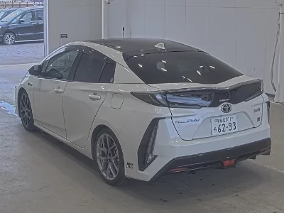 Toyota Prius PHV