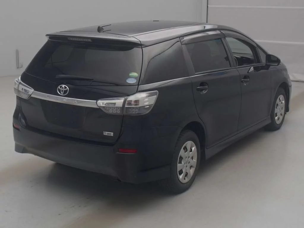 Toyota Wish  с аукциона в Японии