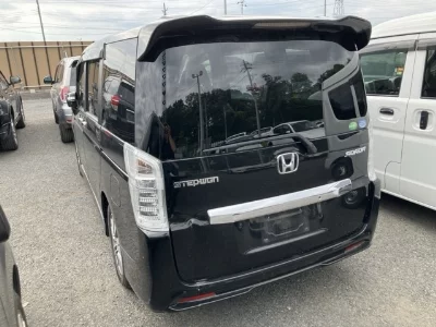 Honda STEPWGN SPADA
