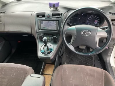 Toyota Mark X Zio