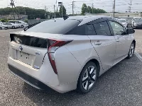 Цена авто Toyota Prius с аукционов Японии, номер кузова ZVW50, пробег 83 000, оценка 13