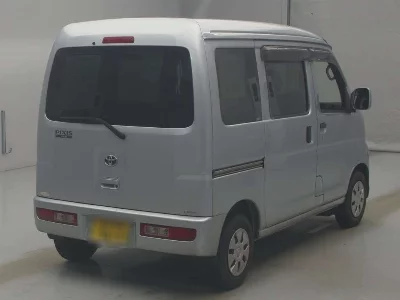 Toyota Pixis Van