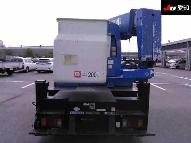 Isuzu Elf  с аукциона в Японии