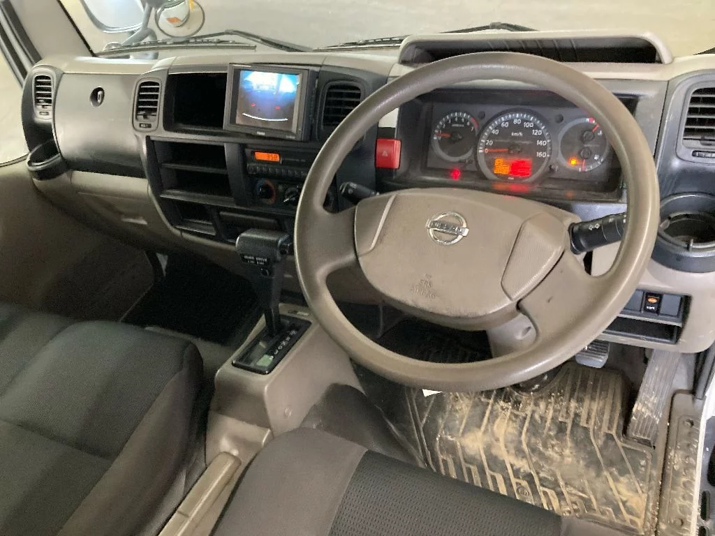 Nissan Atlas  с аукциона в Японии