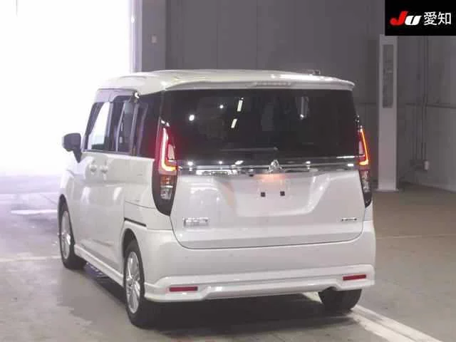 Mitsubishi Delica D:2  с аукциона в Японии