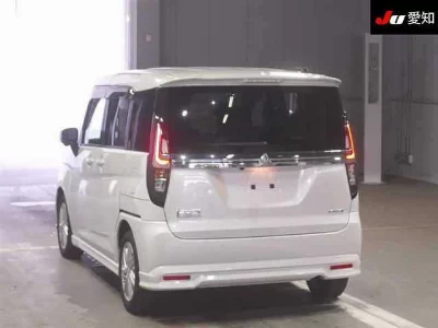 Mitsubishi Delica D:2
