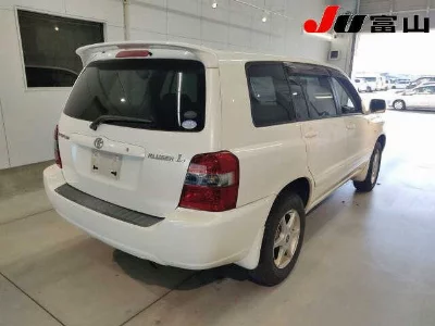 Toyota Kluger V