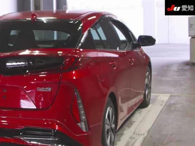 Toyota Prius PHV