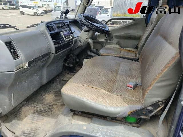 Mitsubishi Fuso Canter  с аукциона в Японии