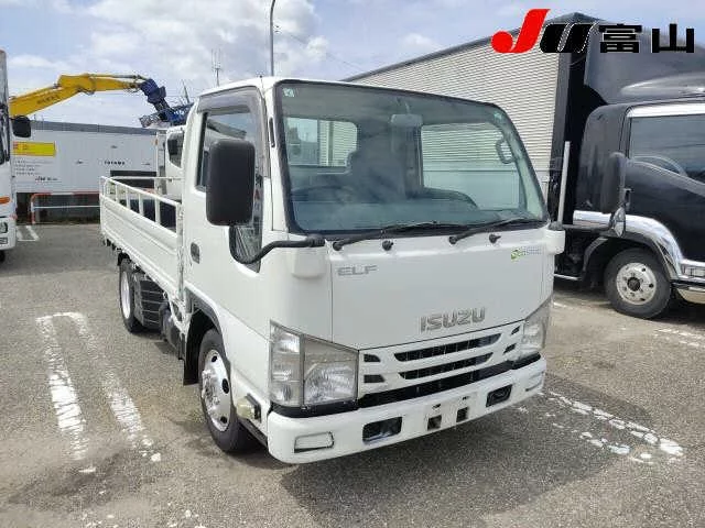 Isuzu Elf  с аукциона в Японии