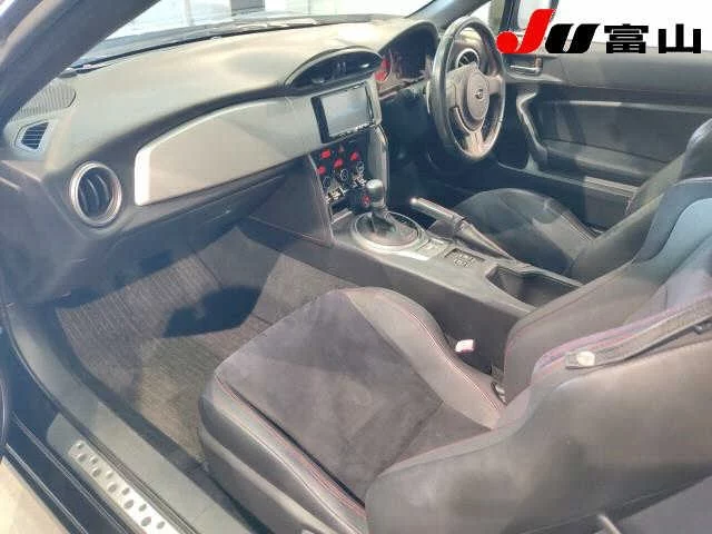 Subaru BRZ  с аукциона в Японии