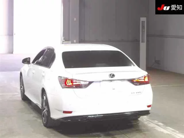 Lexus GS  с аукциона в Японии