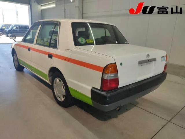 Toyota Comfort  с аукциона в Японии