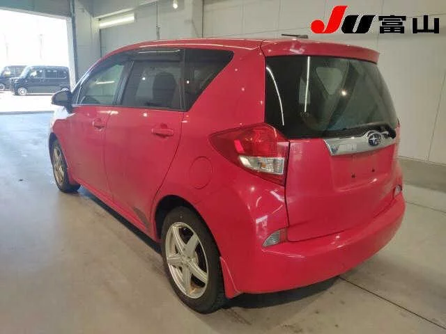 Subaru Trezia  с аукциона в Японии