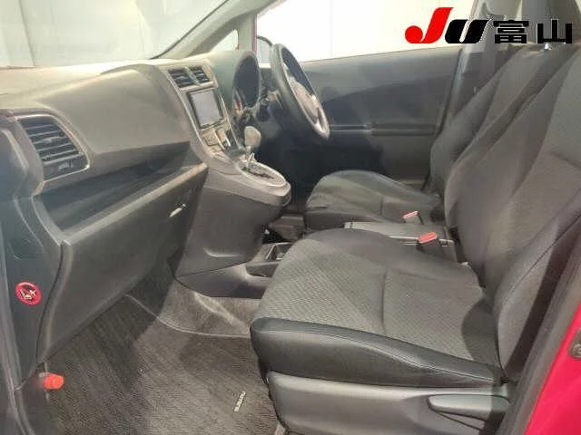 Subaru Trezia  с аукциона в Японии