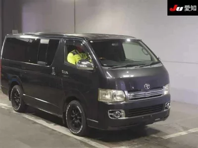Toyota HiAce Van