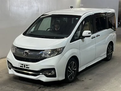 Honda STEPWGN SPADA