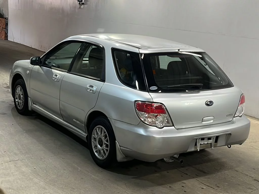 Subaru Impreza  с аукциона в Японии