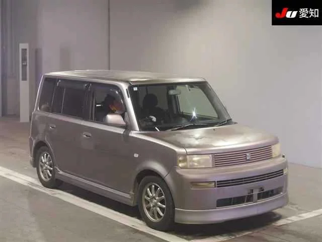 Toyota bB  с аукциона в Японии