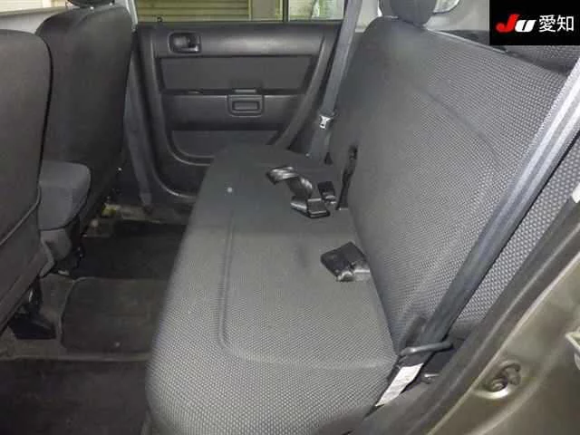 Toyota bB  с аукциона в Японии