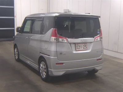 Mitsubishi Delica D:2