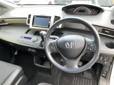 Honda Freed Spike