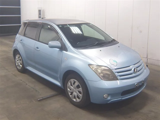 Toyota Ist  с аукциона в Японии