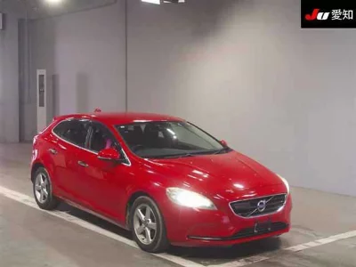 Volvo V40
