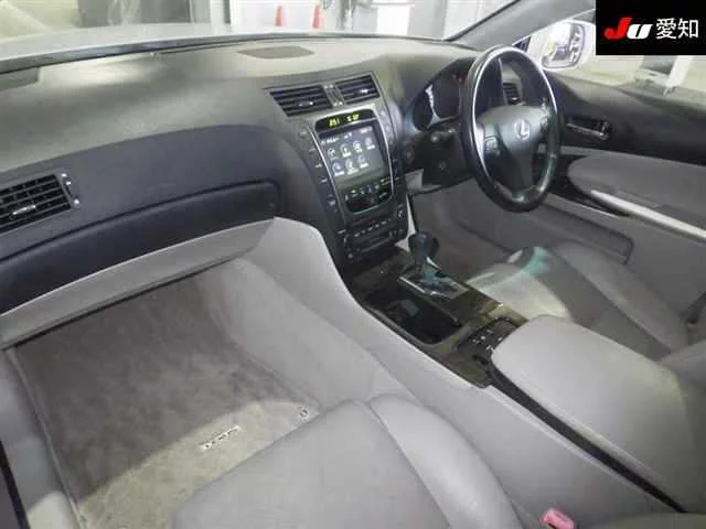 Lexus GS  с аукциона в Японии
