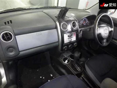 Mazda Verisa