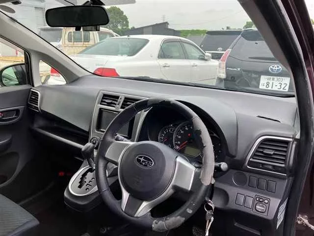 Subaru Trezia  с аукциона в Японии