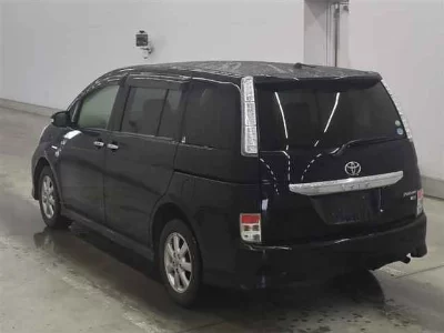 TOYOTA ISIS
