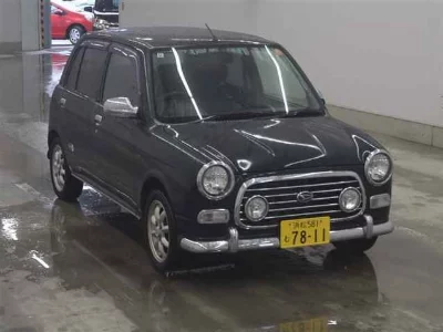 Daihatsu Mira Gino