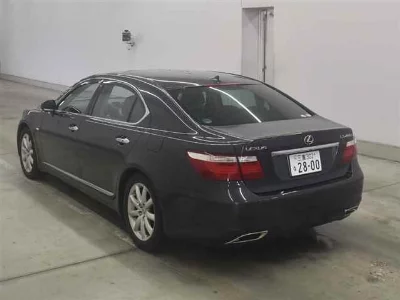 Lexus LS460L