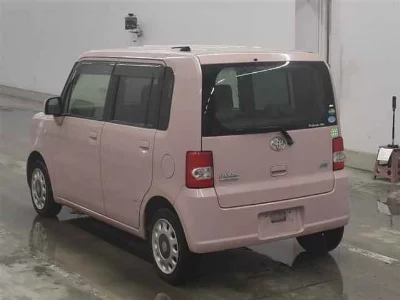 Toyota Pixis Space