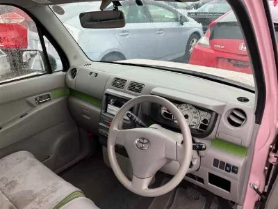 Toyota Pixis Space