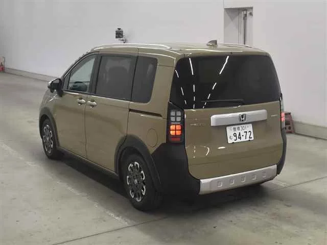 Honda Freed  с аукциона в Японии