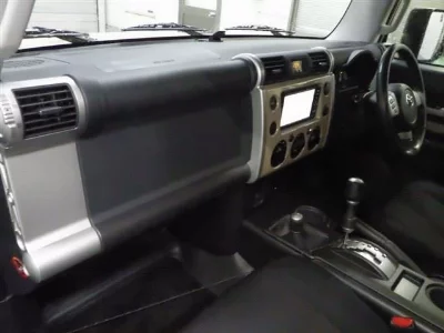 TOYOTA FJ CRUISER