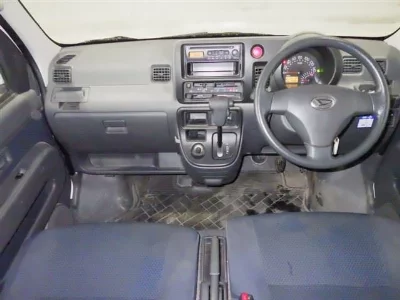 TOYOTA PIXIS VAN